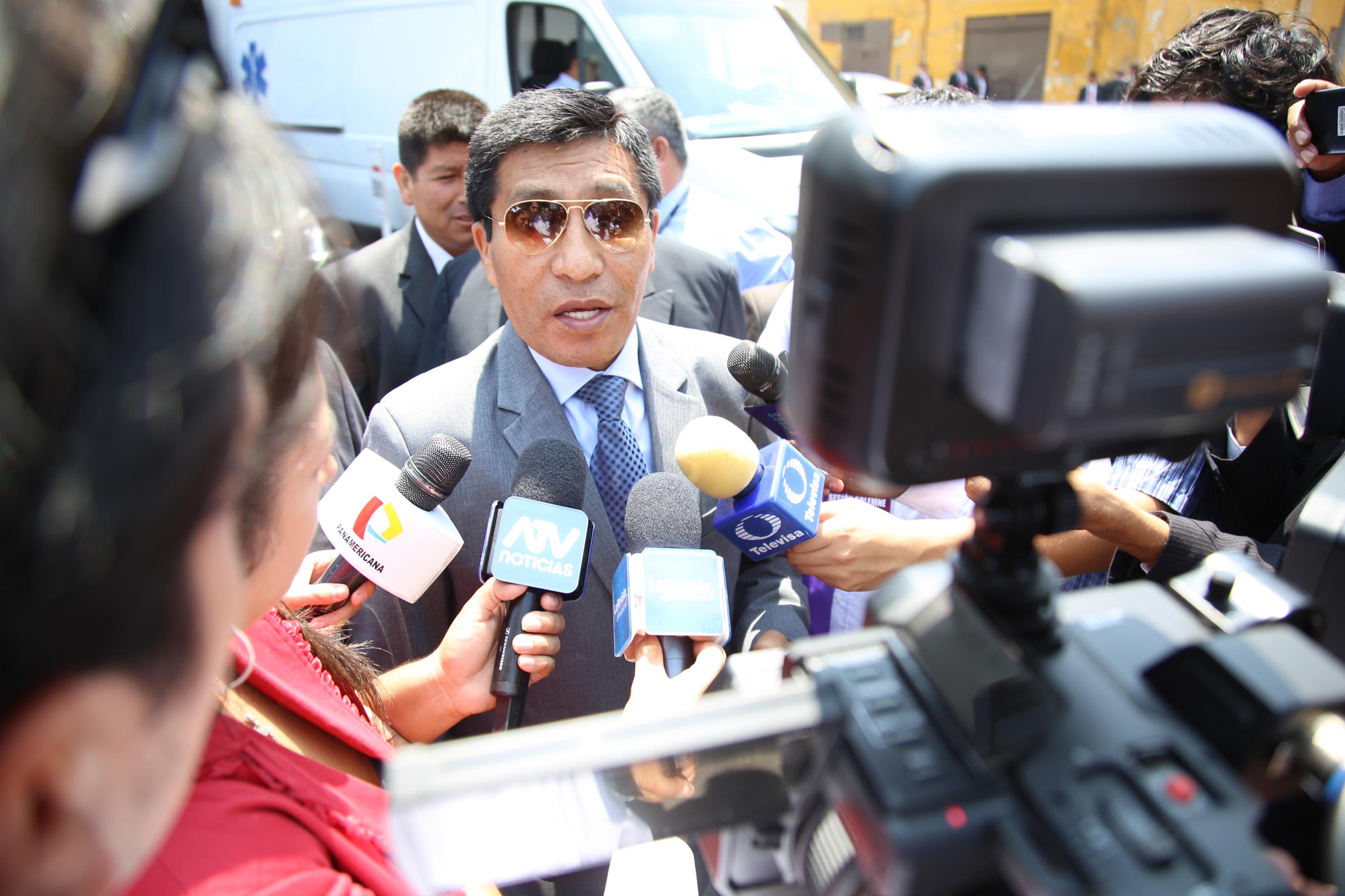 El congresista Moisés Mamani podría afrontar acciones legales en su contra si no entrega el video con PPK. (Foto: Congreso)