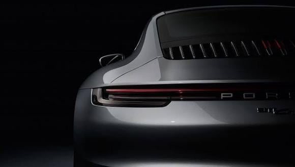Para el 2025, uno de cada dos automóviles que venda Porsche tendrá un enchufe, pronosticó Zellmer. Rechazó la noción de que los autos de lujo y la sostenibilidad son incompatibles.