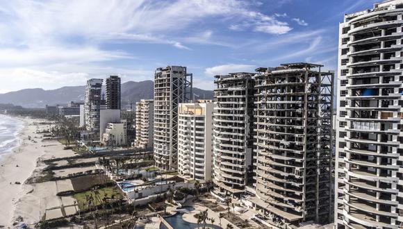Más allá de continuar con sus evaluaciones sobre el coste pasado de los desastres naturales, la OCDE tiene previsto elaborar previsiones próximamente. En la foto: edificios de apartamentos destruidos tras el paso del huracán Otis en el barrio Playa Diamante de Acapulco, el 25 de marzo.