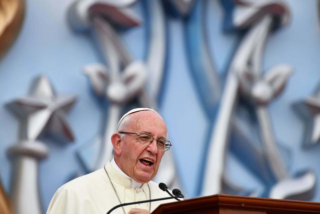 FOTO 29 | “ La política está enferma, está muy enferma en América Latina  (… )No descuidemos el futuro de la dirigencia de los pueblos. Si solo entienden el lenguaje de la corrupción, estamos fritos”