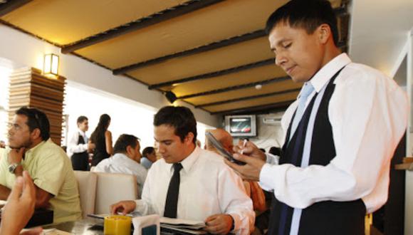 Empresas del sector restaurantes y turismo ya vienen solicitando la suspensión perfecta de labores. (Foto: GEC)