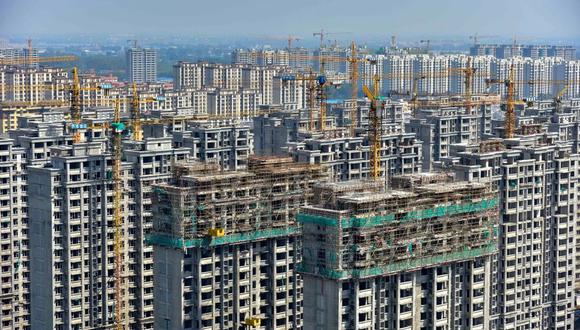 El Politburó también tuvo palabras reconfortantes para el atribulado mercado inmobiliario. Sostuvo que debe ser respaldado para que atienda mejor a una demanda “razonable” de compradores de viviendas.