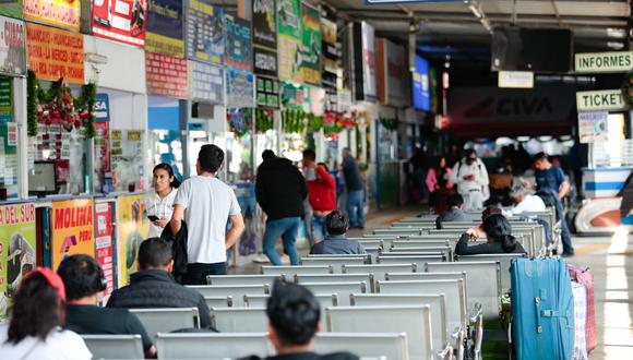 Bloqueos en la Red Vial Nacional tienen repercusiones en los viajes interprovinciales de bus. Todas las agencias de viajes han cancelado venta de pasajes desde y hacia Lima y otras regiones debido a protestas. (Foto: GEC)