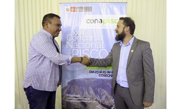 FOTO 10 | Don Amadeo en Pisco Puro de uva Albilla; Pisco Biondi en Pisco Puro de uva Torontel; Don Salvatorre Q,I,Y,T en Pisco Acholado de Piscos Puros; Pisco Costumbres en Pisco Acholado de Piscos Mosto Verde.