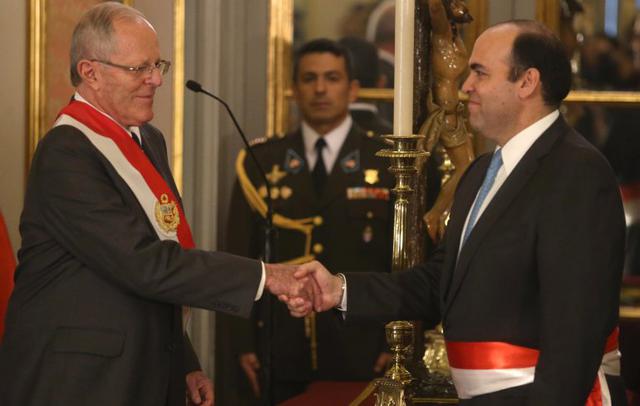 Foto 22 | Fernando Zavala Lombardi/Pedro Pablo Kuczynski (20/08/2016). AF: 121 (99.18%), EC: 2, AB: 1, CA: 122. En esta votación hubo una actualización en el conteo final que consideró correcciones (Foto: USI).