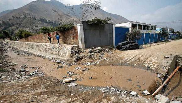 Colegios en riesgo por huaicos y deslizamientos en Arequipa y Lima Provincias. (Foto: GEC)