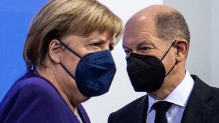 De Angela Merkel a Olaf Scholz: un año sin la jefa y un relevo desbaratado por la guerra