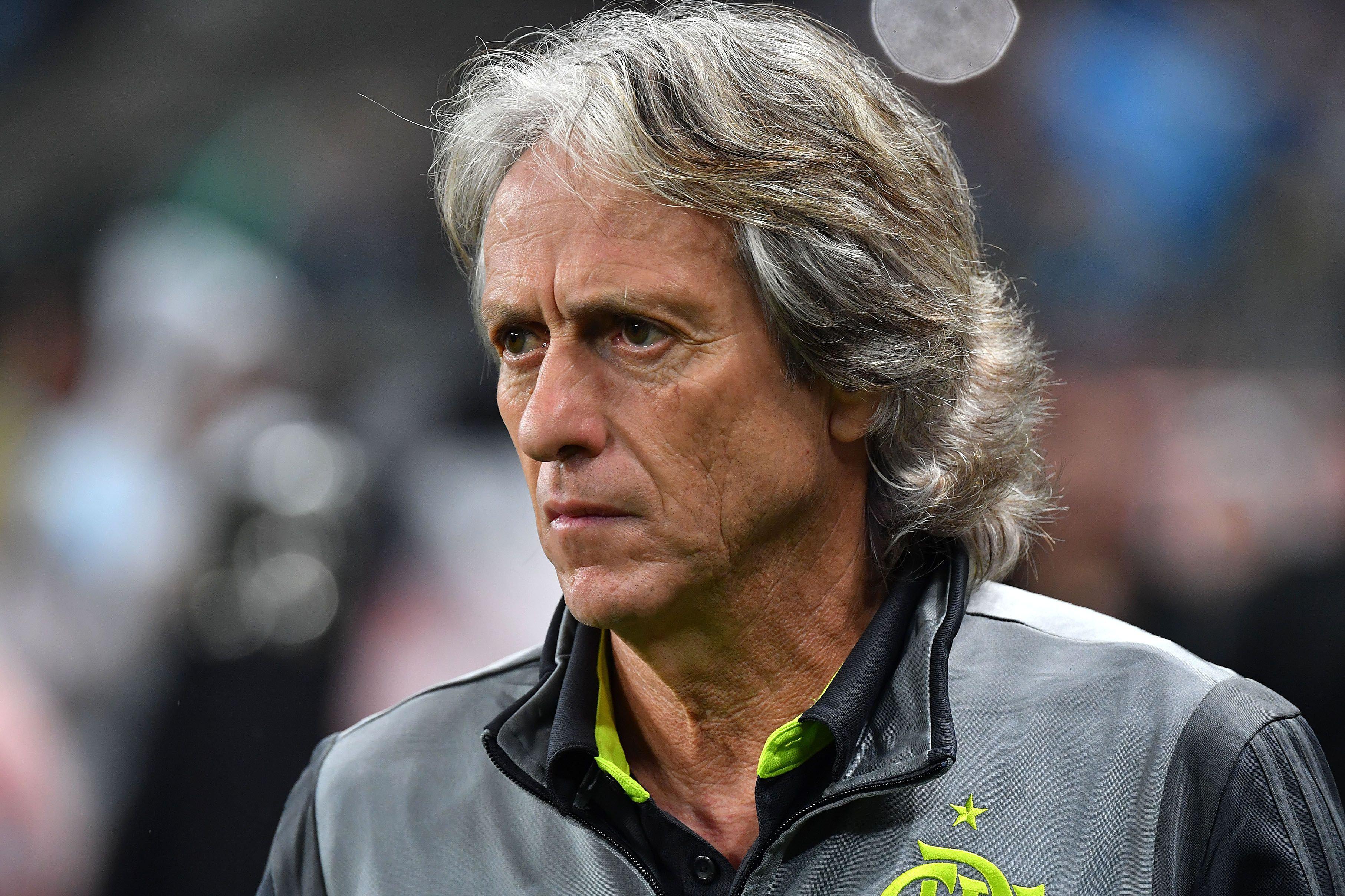 Brazil's Flamengo team coach Jorge Jesus gestures during the 2019 Copa Libertadores semifinal first leg football match against Brazil's Gremio held at Gremio Arena, in Porto Alegre, Brazil, on October 2, 2019. / AFP / NELSON ALMEIDA
