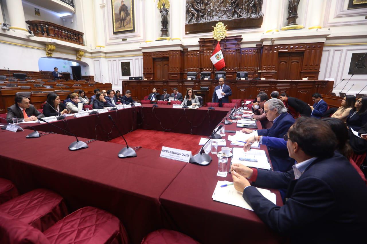 Esta decisión se produjo con 12 votos a favor y 5 en abstención en la Comisión de Constitución. (Foto: GEC)