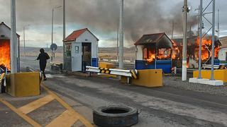 Vándalos quemaron casetas de peaje en la vía Puno - Juliaca 