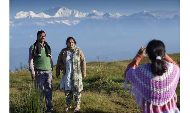 FOTO 19 | OCTUBRE. Darjeeling (India). Darjeeling, histórico retiro de montaña de la élite india, ofrece una refrescante escapada de las calurosas llanuras del oeste de Bengala, entre plantaciones de uno de los tés más selectos del planeta. Y además, tien