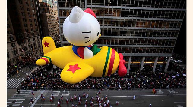 La distancia recorrida por el show fue superior a los 3 km. Hace varios años, sin embargo, la ruta alcanzaba los 9 km. (Foto: Reuters)
