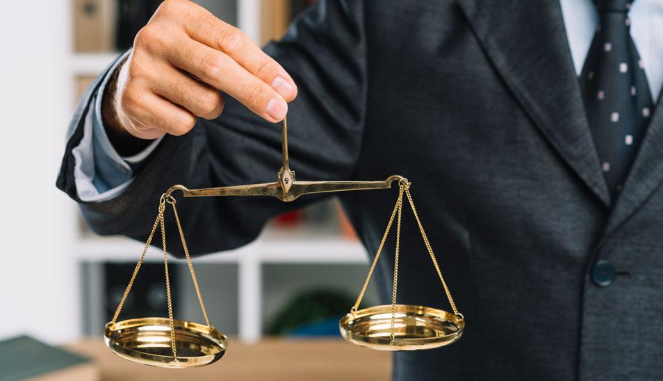 FOTO 2 | HAZ UN BALANCE: Identifica todo tu plan de negocios al cierre de año, los gastos realizados como pagos a tus trabajadores, pagos a proveedores y servicios adicionales. Esto te permitirá tener un mapa sólido de tu desempeño económico y poder crear proyecciones para este 2019 en cuanto a crecimiento e innovación. (Foto: Freepik)