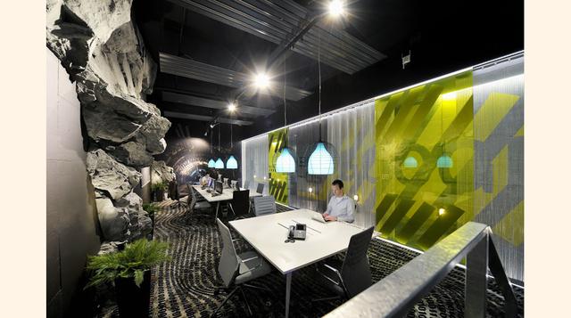 El centro de labores de Google trata de incluir elementos de la naturaleza. El espacio fue diseñado por Camenzind Evolution.