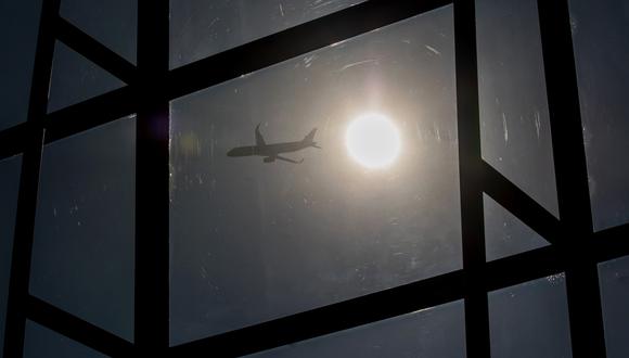 Reducir las emisiones de la aviación es uno de los mayores desafíos en la lucha mundial contra el cambio climático. (Bloomberg)