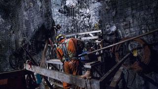 Glencore reiniciará algunas minas de zinc ante altos precios
