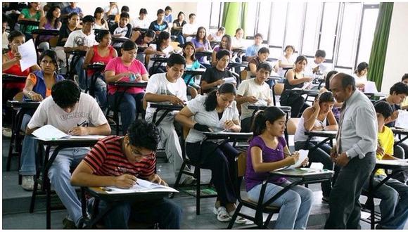 Mediante decreto supremo autorizan partida para pago de bono excepcional para docentes universitarios. (Foto: Andina)