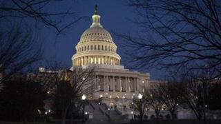 Con el "abismo fiscal" a la vista, los legisladores estadounidense eligen esperar