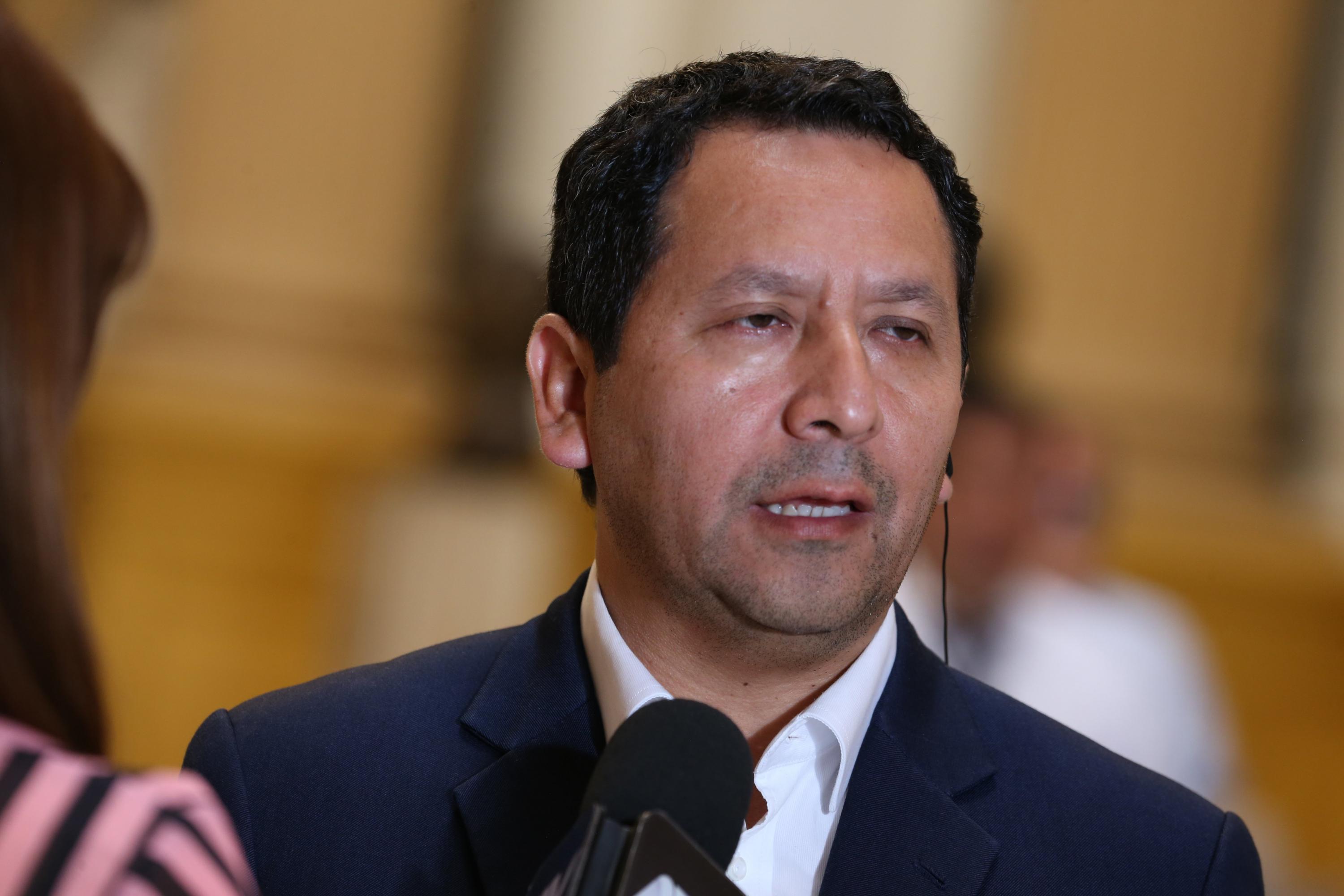 El vocero de Peruanos por el Kambio, Clemente Flores, reiteró el pedido para que se debata y apruebe el adelanto de elecciones. (Foto: GEC)