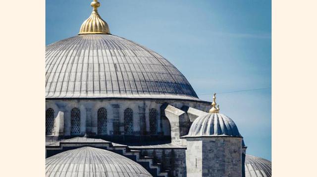 Hagia Sophia, Estambul, Turquía. "Edificio que le lleva de vuelta a Constantinopla, asombroso. Esta es la historia de tres imperios en un solo lugar".