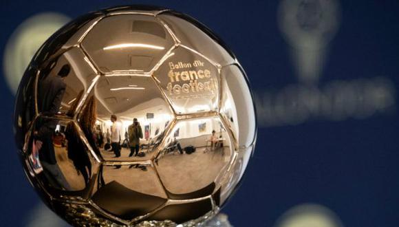 Este trofeo fue creado por la revista France Football en 1956. (Foto: AFP)