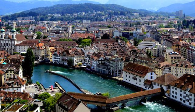 Foto 28 | Puesto 3: Suiza 81.26