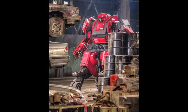Robot KURATAS, de 6,5 toneladas y 87 caballos. (Foto: EFE)
