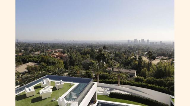 Vistas de la zona de Bel-Air desde el balcón del dormitorio principal.