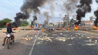 Defensoría del Pueblo reporta 37 puntos de bloqueo en las carreteras del país 