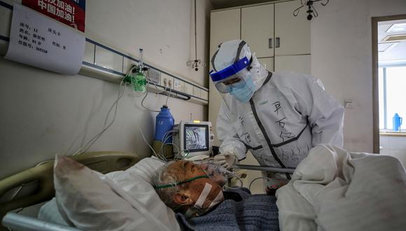 Los nueve expertos han estado en la provincia de Hubei, Wuhan, combatiendo el coronavirus. (Foto: AFP)