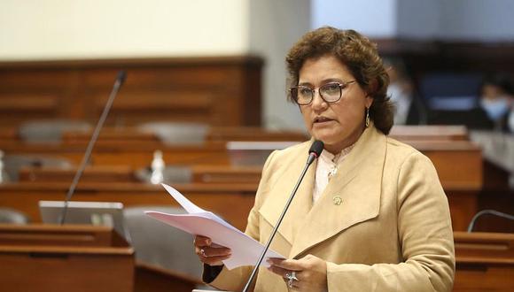 Silvia Monteza retiró su firma de proyecto que propone reestablecer la inmunidad parlamentaria. Foto: Congreso