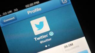 Twitter recorta proyecciones de ingresos, acciones se desploman