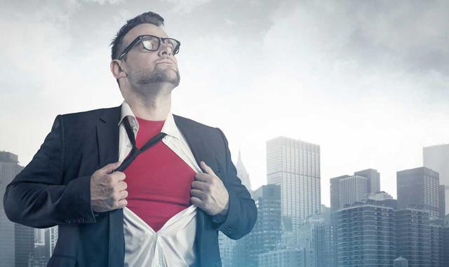 7. Tienes que liderar cuando nadie más te sigue. Es fácil establecer una dirección y creer en ti mismo cuando tienes apoyo, pero la verdadera prueba de fortaleza es lo bien que resuelves cuando nadie más cree en lo que estás haciendo.