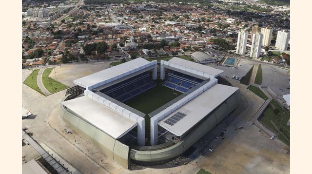 El nuevo estadio, uno de los tres con más problemas de construcción, es la Arena Pantanal. Tiene capacidad para 43,000 espectadores. (Foto: Getty Reuters)