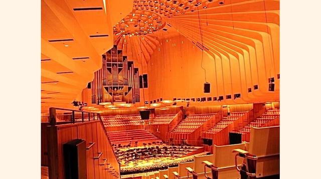 Sydney Opera House (Australia). El techo fue esculpido por Jorn Utzon, nombrado Patrimonio Histórico por la UNESCO.