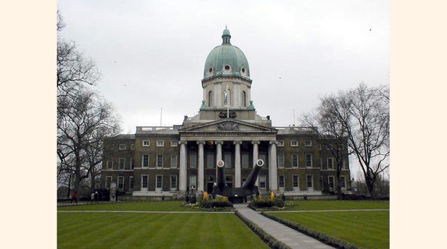 Imperial War Museum en Londres (Inglaterra). Fue levantado en el antiguo hospital psiquiátrico de Bethlem y muestra los hitos de la I Guerra Mundial, y posee una tienda que ofrece artículos de dicha época. (Foto: Wikipedia)