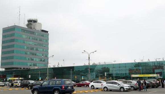 El aeropuerto Jorge Chávez presentó problemas en su acceso durante las primeras horas del día. (Foto: GEC)