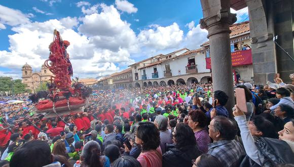 Cusco inició esta semana una serie de actividades previas a jueves y viernes santo. Ayer se realizó la procesión del Señor de Los Temblores.