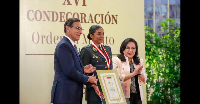 FOTO 3 | En la categoría “En mérito a la actividad destacada en las Fuerzas Armadas y/o Policía Nacional del Perú” resultó elegida Evelyn Quintana Gálvez. (Foto: flickr Presidencia Perú)
