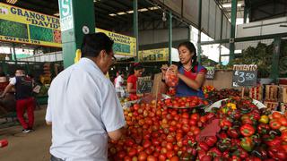 Bodegueros advierten de incremento de precios de limón, zanahoria y tomate en mercados mayoristas