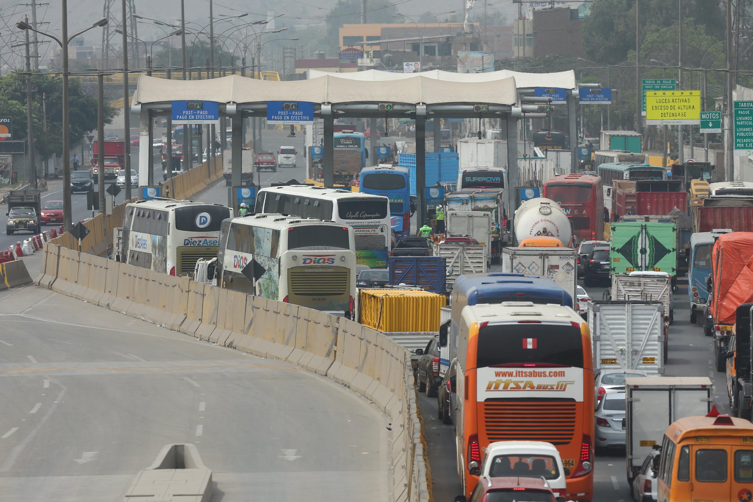 Los vecinos de Puente Piedra pagan S/5.50 de peaje. (Foto: GEC)