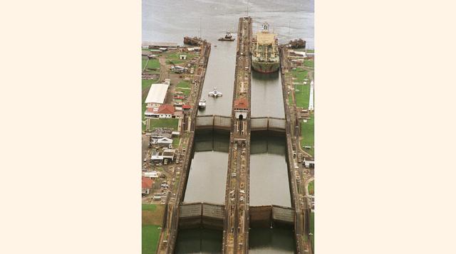 De la Compañía Universal se pasó a la Nueva Compañía del Canal y los franceses retomaron y avanzaron significativamente los trabajos de excavación guiados por el ingeniero Phillipe Bunau-Varilla.