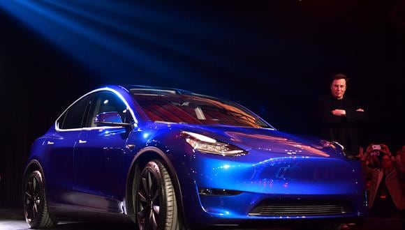Las compras de opciones de compra han sido boyantes últimamente y los volúmenes en las negociaciones de las acciones de Tesla han sido asombrosos. (AFP via Getty Images)