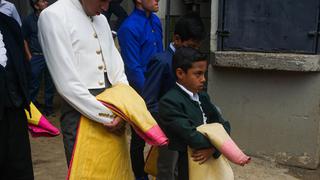 Niños toreros, el relevo de una tradición que se niega a morir en Venezuela