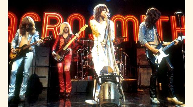 5. Cuenta con 25 álbumes de oro, 18 álbumes de platino y 12 álbumes multi-platinos.