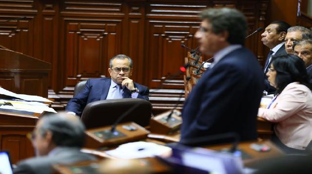 MIÉRCOLES. El titular de Educación, Jaime Saavedra, se presentó ante el pleno del Congreso para responder un extenso pliego interpelatorio por la presunta compra irregular de computadoras en sus sector y la organización de las Panamericanos. En la misma, 