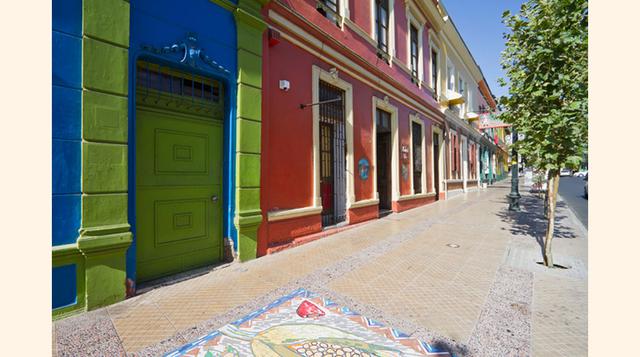 Bellavista es hoy uno de los mejores lugares donde divertirse en Santiago de Chile. Situado entre el río Mapocho y el cerro San Cristóbal, Bellavista reparte sus mejores restaurantes por las calles de Constitución y Loreto.