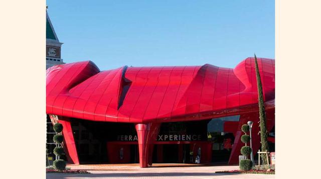 La entrada general a Ferrari Land y Port Aventura cuesta 60 euros y para menores de 12 años o menores de 60 el precio es de 52 euros.