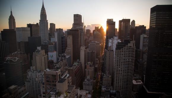 Vista del centro de la ciudad desde el penthouse del 50 United Nations Plaza en Nueva York. (Bloomberg)