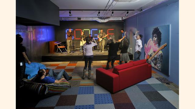 El espacio del karaoke fue diseñado por Camenzind Evolution.